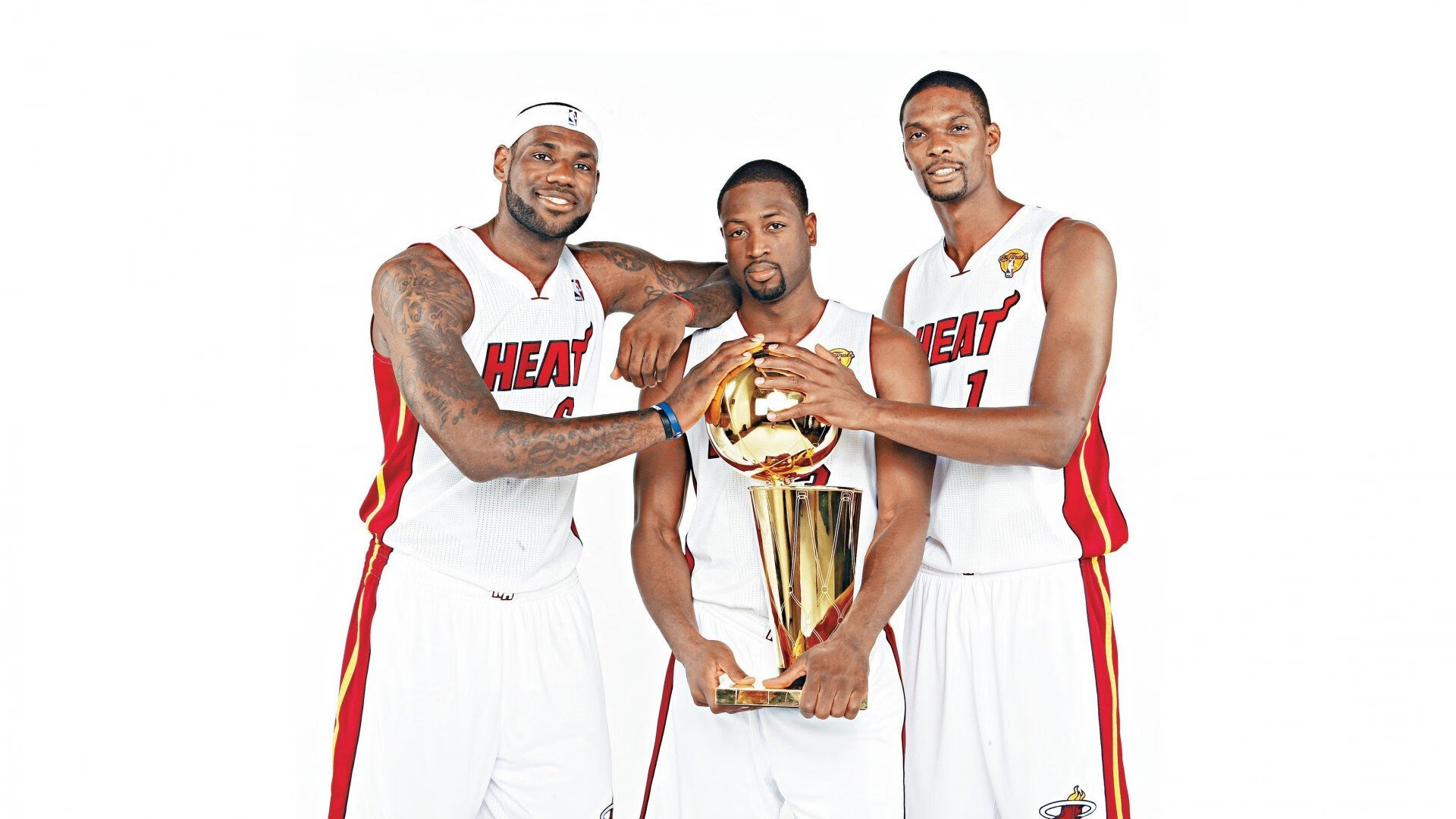 莱万多夫斯基关键节点逆转，IG带队取胜！